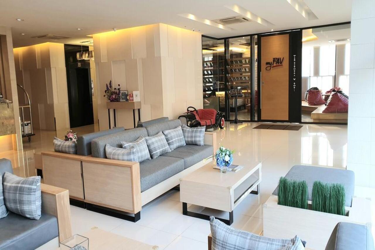 Parinda Hotel Bangkok Ngoại thất bức ảnh